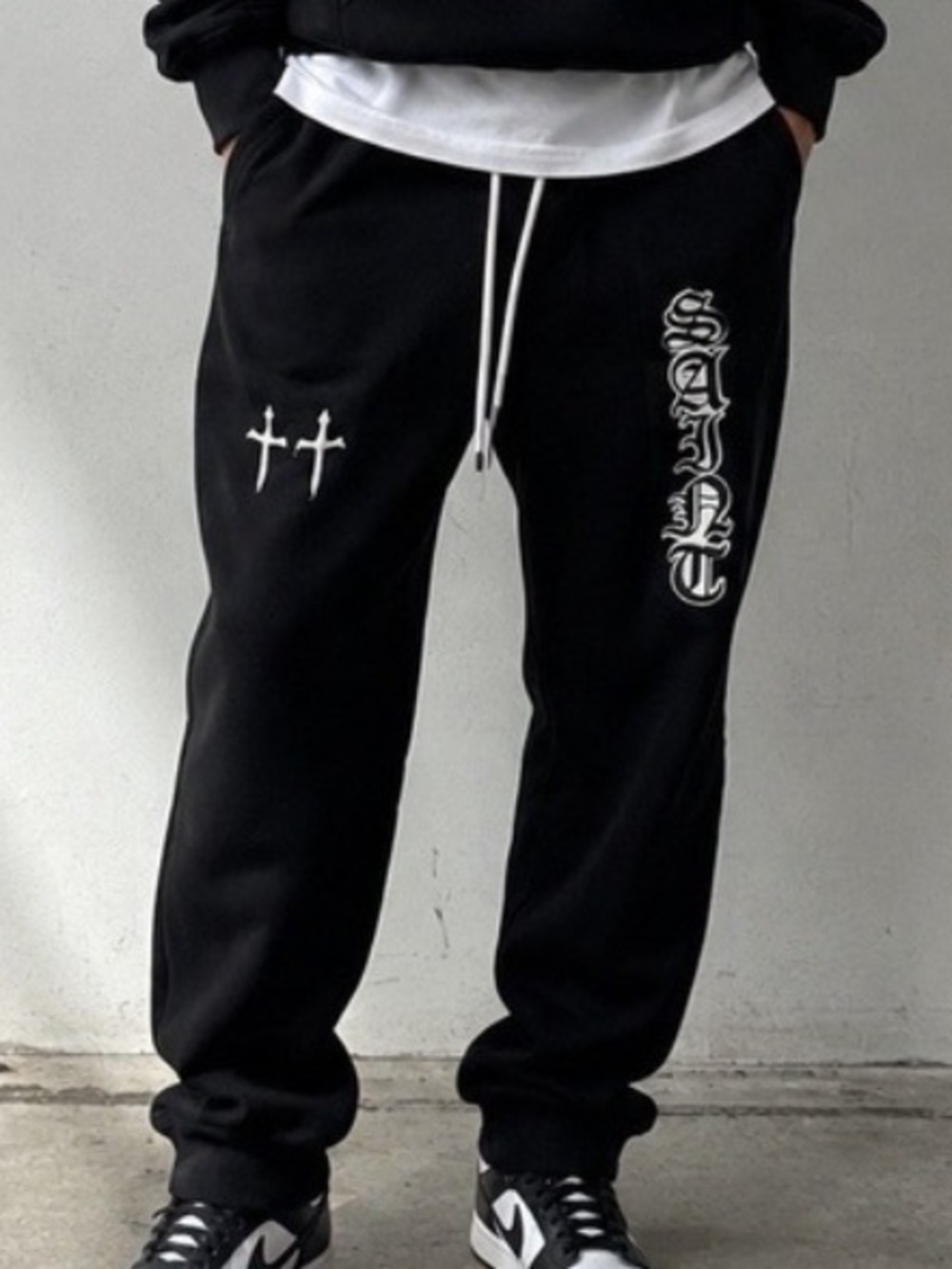 Saint Morta Black Gothic Logo Jogger Sweatpants Men's Large